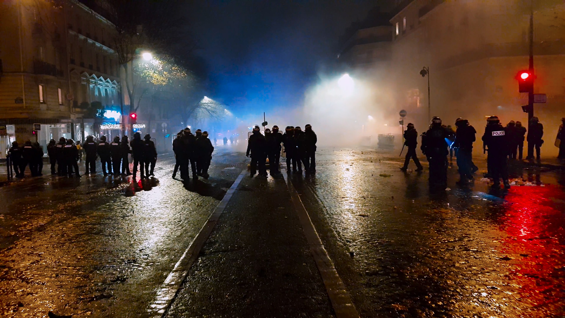 2_BLEU BLANC ROUGE(c) Le Bureau - Jour2fête - 2020 Un pays qui se tient sage Foix Festival Résistances Ariège 2021